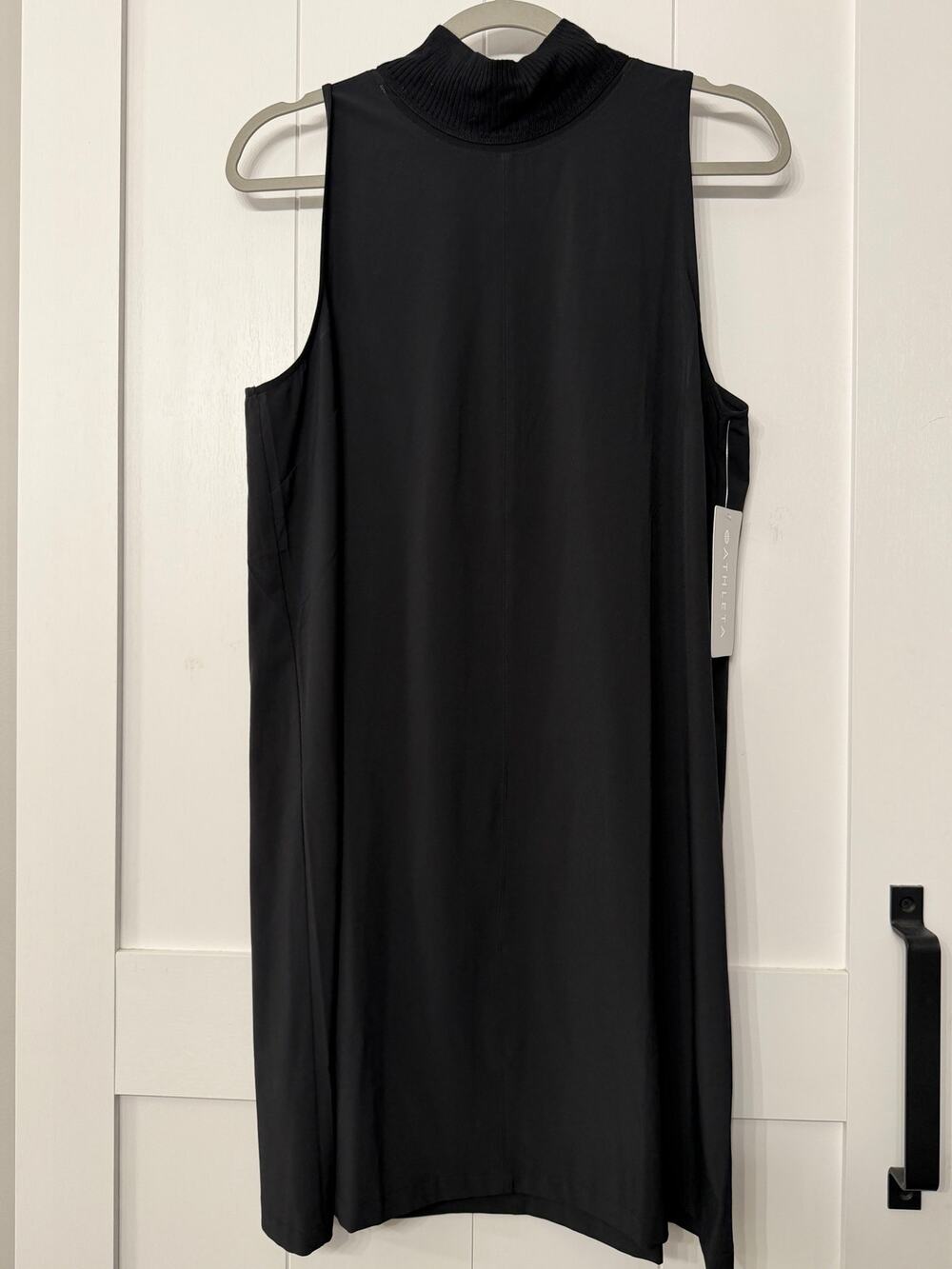 Athleta NEW Initiative Dress Size Medium Black Mock Sleeveless Athleisure Sporty